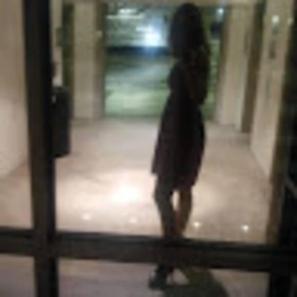 Meet your Posher, Lindz - Picture 1 of 1